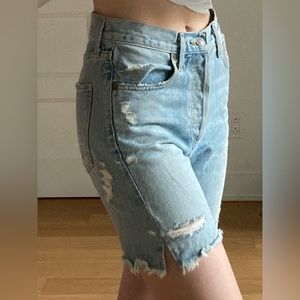 A golde Bermuda shorts size 25